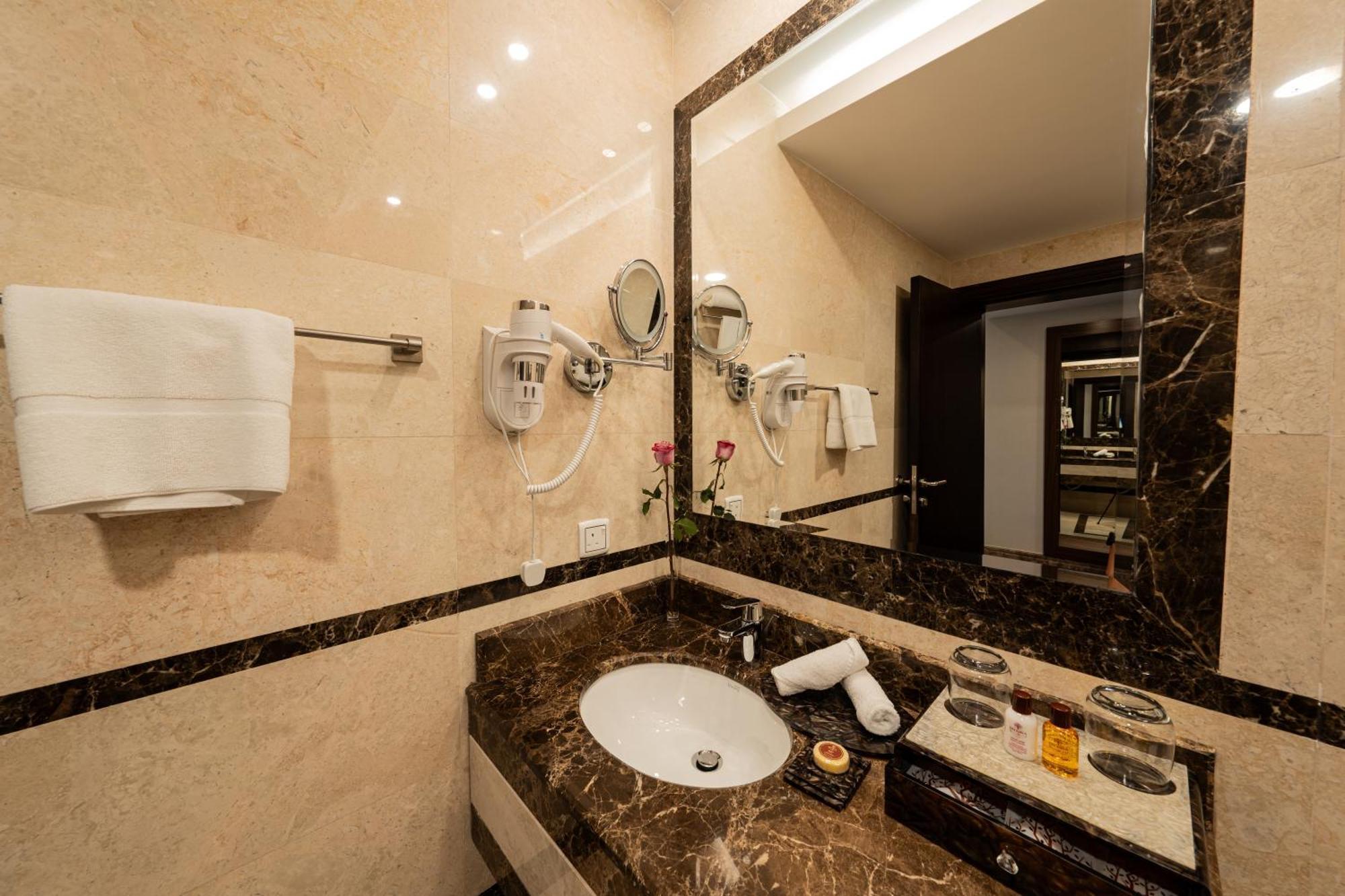 Braira Al Jubail Hotel ภายนอก รูปภาพ
