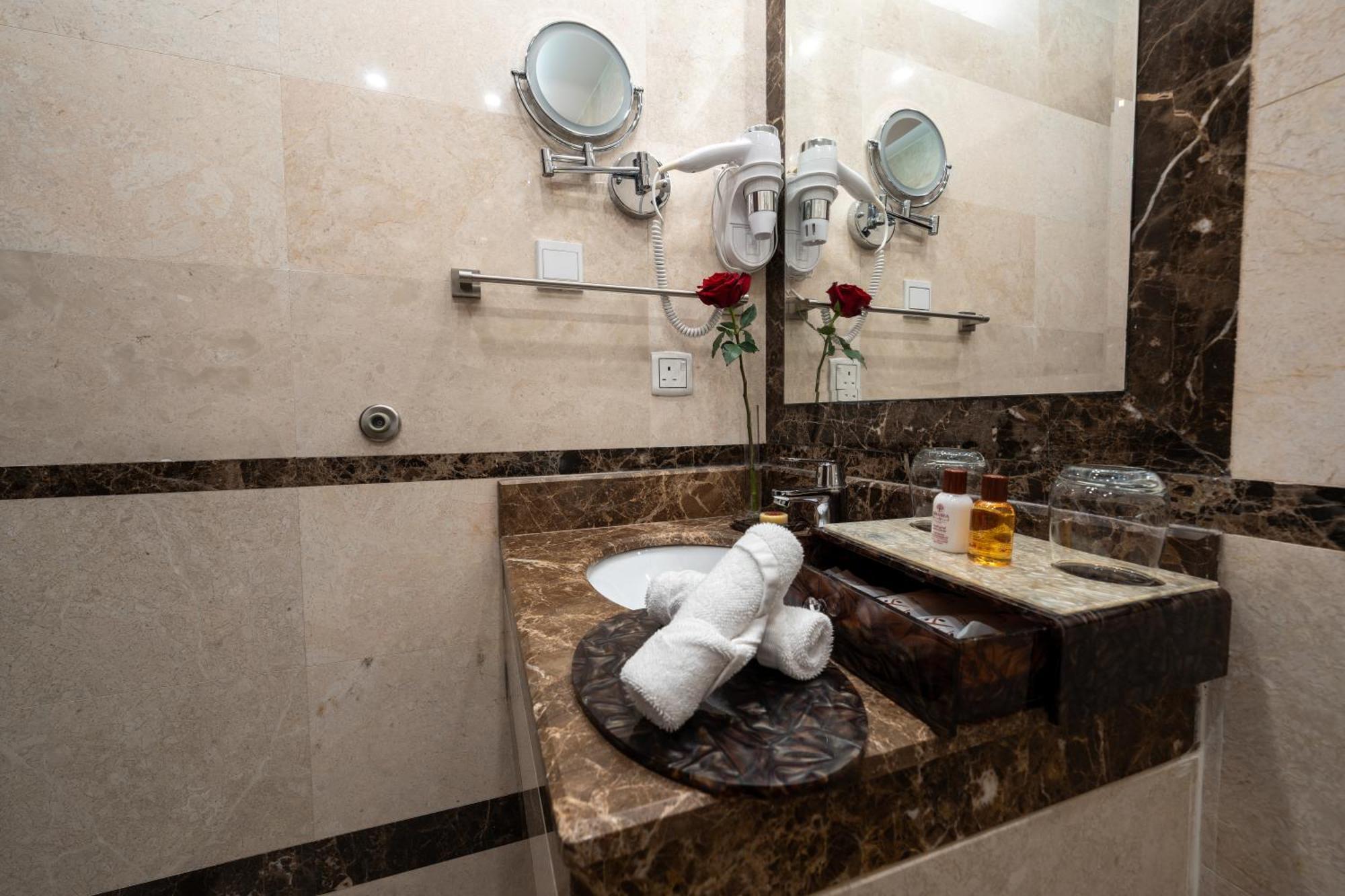 Braira Al Jubail Hotel ภายนอก รูปภาพ